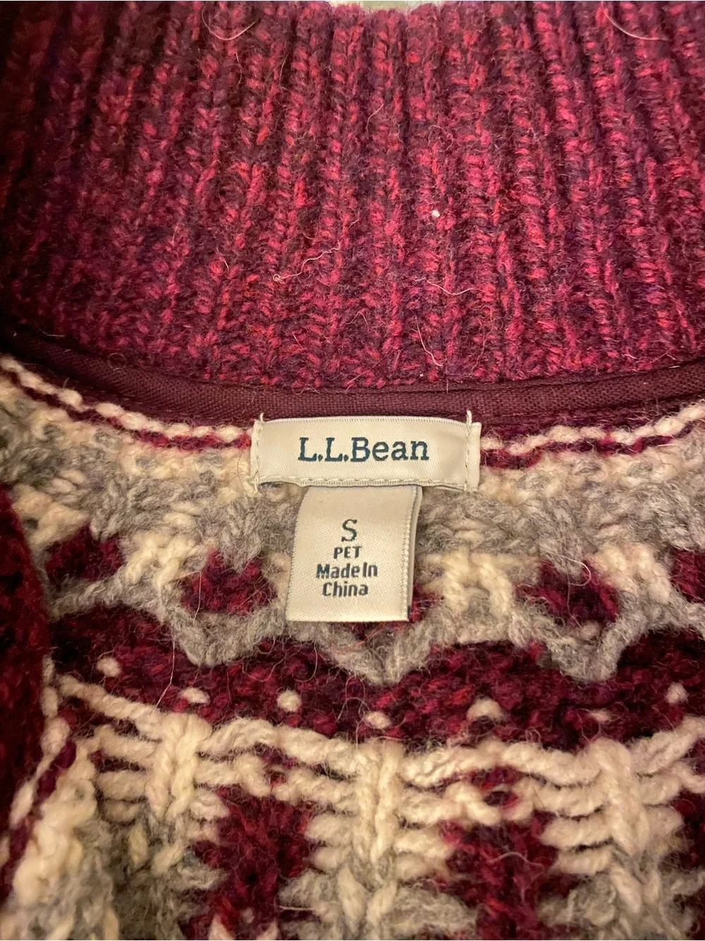 Vintage L.L. Bean 100% lambs’ wool fair isle alpine yoke zip up cardigan size M